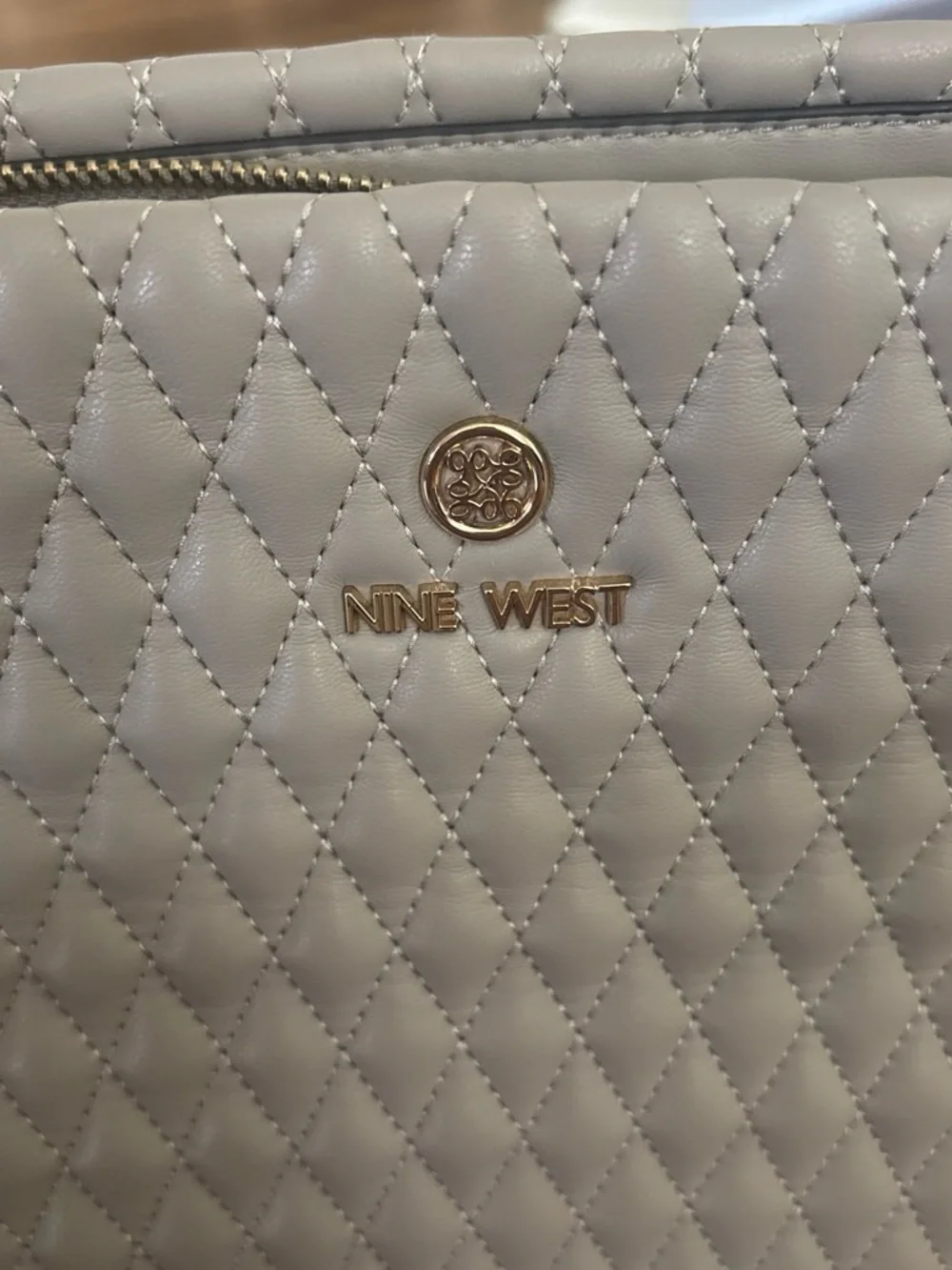 Nine West Gray/beige quilted purse